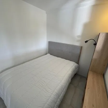 T3 Climatise Pour 4 Pers. Au Cap D'agde Avec Parking - Fr-1-749-90 Apartamento *